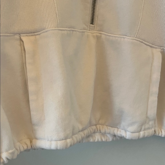 Abercrombie & Fitch White Cropped Quarter-Zip Pullover - Picture 2 of 9